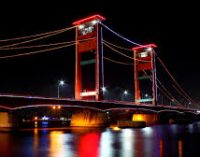 Gubernur : Jembatan Ampera Sebaiknya Menggunakan Lampu LED