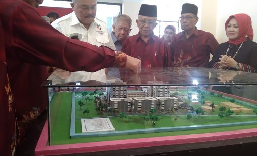 Gubernur Resmikan Graha Ali Amin STIK Siti Khadijah