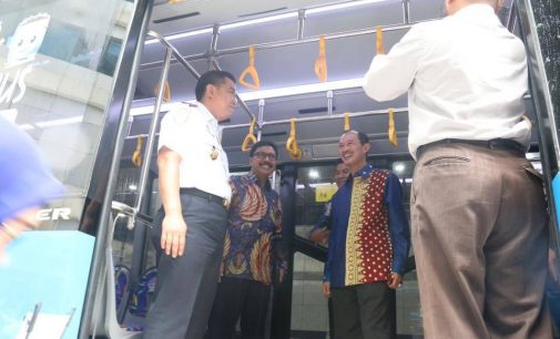 Pemkot Terima Bantuan Hibah 50 Unit Bus Transmusi