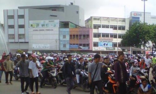 Tarif Parkir Motor Juga Mengikuti Gerhana, Gelap Dan Tak Jelas