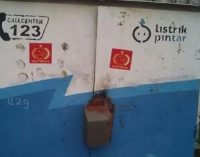 13 Stiker Palu Dan Arit Terpampang di Kawasan SU II Dan Plaju