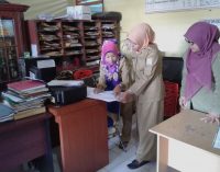 Absensi Penuh, Finda Heran Kantor Lurah Sepi