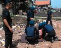 Pepen Sempat Kuncang Dan Lempar Mortir Yang Ditemukannya