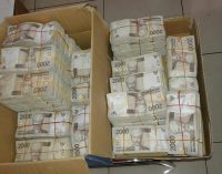 Ahok Beli Tunai  BeAT eSP CBS Plus Dengan Uang Pecahan Rp 2.000