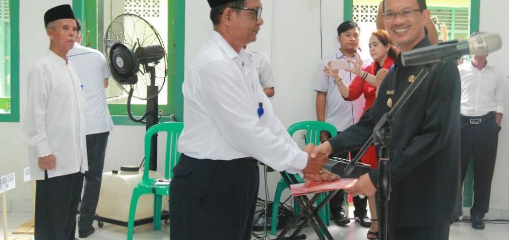 Janjikan Seragam Baru RT,Harnojoyo Juga Umrohkan Satu Ketua RT