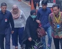 Istri Patrialis : Kasus Yang Menimpa Suami Saya Adalah Fitnah