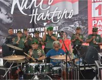 Beri Semangat Kunto, Pangdam Sumbangkan Sebuah Lagu
