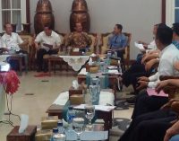 Pertokoan Jalan Sudirman Ditata Dengan Cat Warna-Warni, Lampu Vendor Dan Neon Box