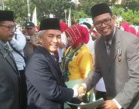 19 Guru MAN 1 Palembang Terima Penghargaan Satya Lencana