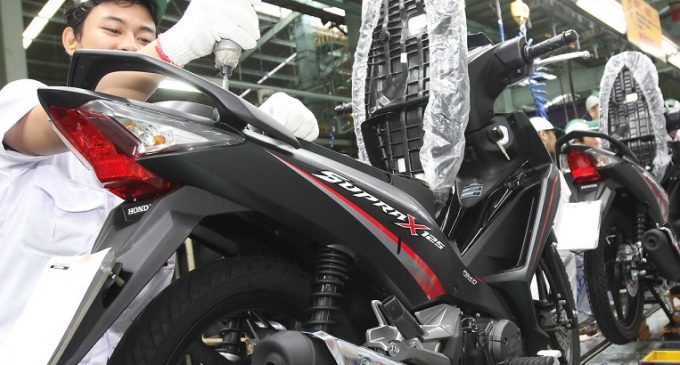 Inilah Desain Stripe Baru Honda Supra X 125 FI