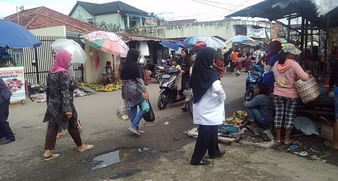 Pasar Sentosa Seolah Tak Tersentuh Penertiban