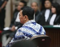 Hakim Vonis Ahok Dua Tahun Penjara