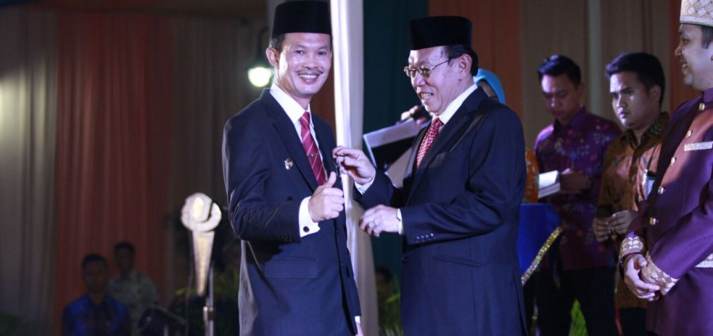 Walikota Palembang Terima Penghargaan Dari BKKBN