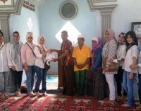 Bagai Mata Air Surga Yang Mengalir, Mukena Salsabila Sriwijaya Sampai di Tiga Mushola