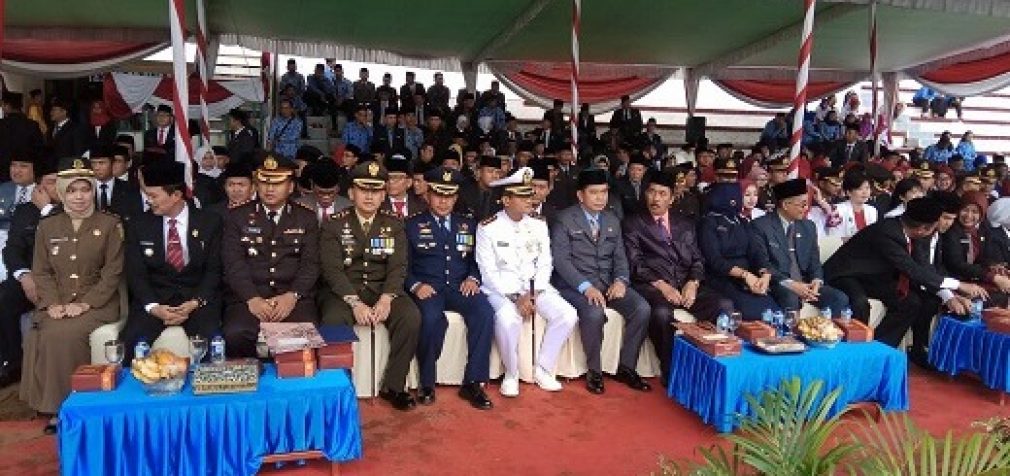 Walikota Palembang Semprot Peserta Upacara