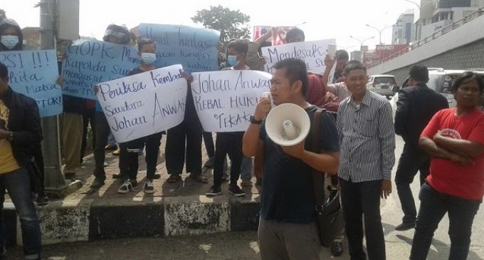 Kasus Lahan Kuburan, Massa Minta JA Kembali Ditetapkan Sebagai Tersangka