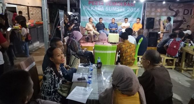 Diskusi Berjalan Hangat, Audiens Sayangkan KPU Dan Bawaslu Sumsel Tak Hadir