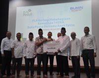 Berbagi Dengan Sesama, PLN Bagikan 400 Paket Sembako