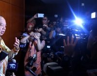 Bos Mayapada Grup Tukarkan Dollar AS Dan Singapura Senilai Rp 2 Triliun