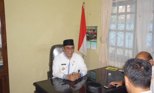 Ahmad Yani Tepati Janji Ngantor Didesa