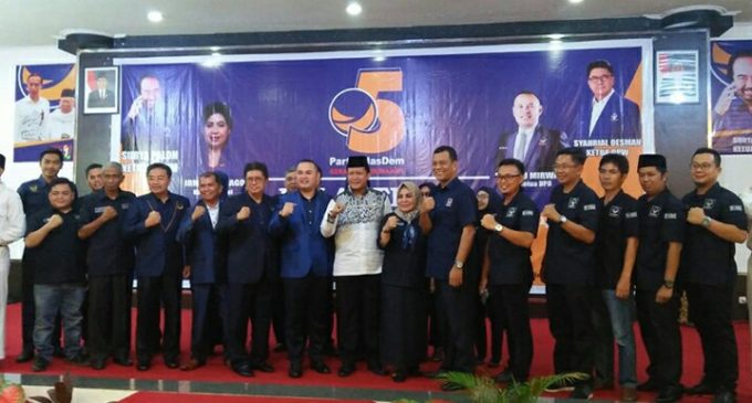 Syahrial Oesman Lantik Kepengurusan DPD Partai NasDem Kota Palembang