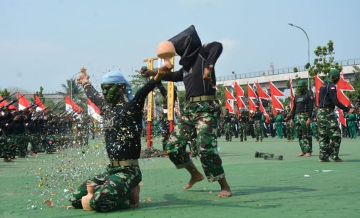 Pagelaran Tari Dan Beladiri Kolosal Warnai Puncak Peringatan HUT KE-73 TNI dI Palembang