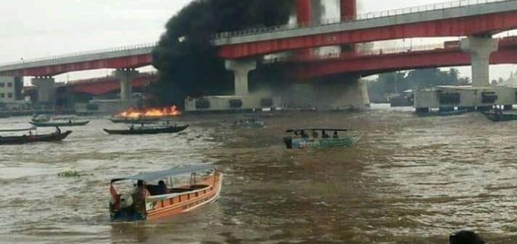 Sedang Isi BBM, Tongkang Jasa Mulya meledak