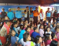 Dik Doank Jadi Relawan Psikososial YBM PLN di Lampung.