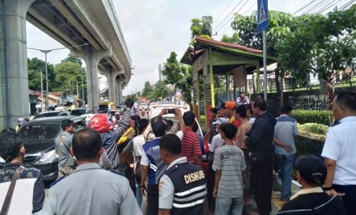 Sopir Angkot KM 5 Demo UPTD Tuntut Perpanjangan Izin Trayek