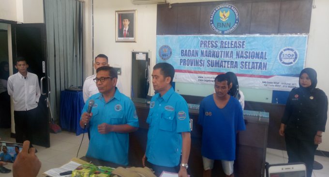 BNNP Sumsel Ringkus Kurir Bawa Sabu 2 Kg Dan 19.100 Butir Ekstasi