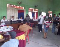 Warga Kecamatan Gelumbang Antusias Buat  E-KTP, KK dan Akte