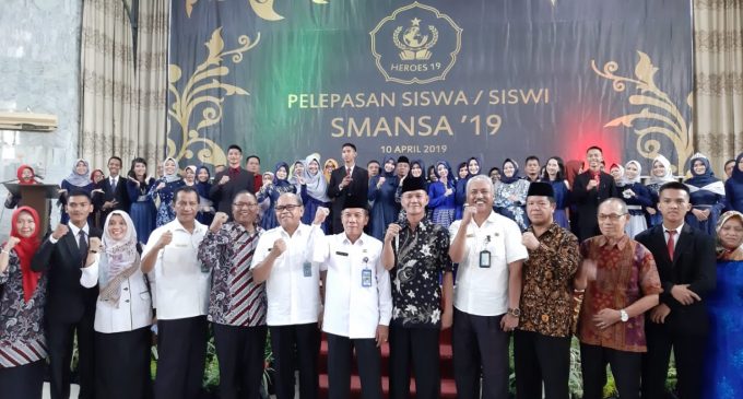 Pelepasan Siswa Siswi Kelas XII SMAN Unggulan 1 Muara Enim