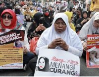 Jelang Pembacaan Putusan, Massa Mulai Merangsek Dekati Gedung MK