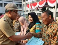 Enam ASN Terima Karip dan Uang Korpri PNS