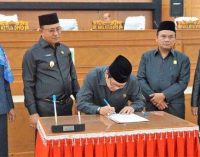 DPRD Muara Enim Ketuk Palu Raperda APBD Perubahan 2019