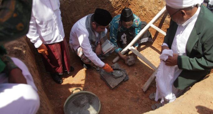 Deru Tetap Larang Bangun Masjid Minta Sumbangan di Jalanan