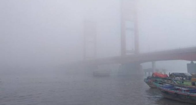 Kabut Asap Makin Memburuk, Jadwal Masuk Sekolah Diundur Jam 08.00 Wib