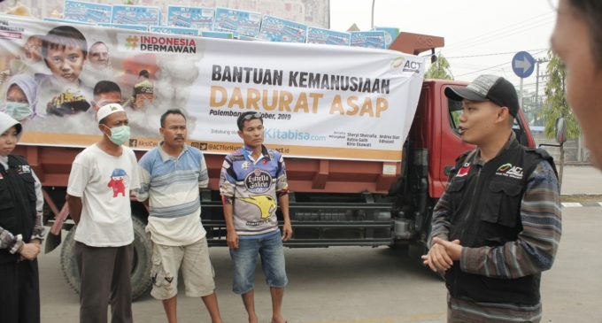 Kirimkan Truk Bantuan Logistik, ACT Sumsel Salurkan Amanah Donatur Untuk Kabut Asap