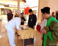 Camat Minta Kades Yang Baru Dilantik Fokus Pada Pembangunan dan Ketertiban Masyarakat