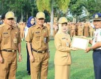 Apel Mingguan Sekaligus Penyerahan Sertifikat Wahana Tata Nugraha