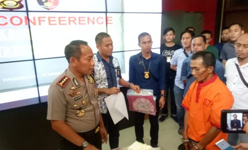 Buruh Bangunan Sukses Belanja Dengan Uang Palsu