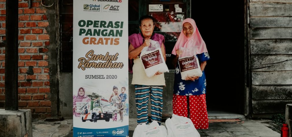 Warga Prasejahtera di Palembang Senang Dapat Paket Pangan Ramadhan