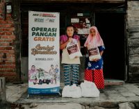 Warga Prasejahtera di Palembang Senang Dapat Paket Pangan Ramadhan