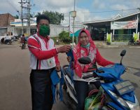 Tak Mau Ketinggalan, Relawan Lematang Bagi Ribuan Masker di Kecamatan Tanah Abang