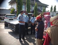 Rutan Klas II B Prabumulih Bagikan Paket Sembako Untuk Warga Kurang Mampu