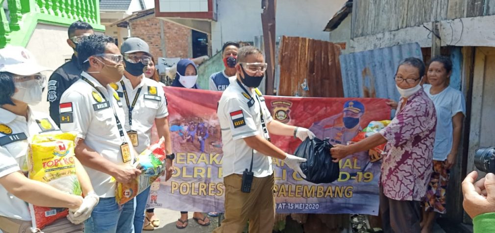 Bantu Warga Kurang Mampu, Polresta Palembang Sebar 5 Ribu Paket Sembako