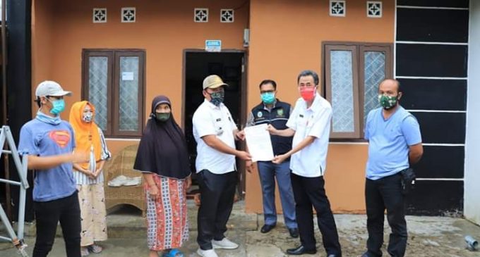 Subrata, Tukang Ojek Pasien Corona Yang Telah Sembuh Akhirnya Berkumpul Kembali Bersama Keluarga