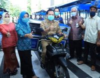 Pemkot Prabumulih Serahkan Bantuan Sarana Usaha Bagi Pedagang Kuliner