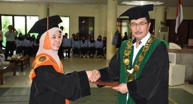 Prof Nyanyu Khodijah Rektor Perempuan Pertama UIN Raden Fatah Palembang