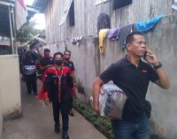 Telusuri Gang Sempit, FORSA Bantu Korban Kebakaran